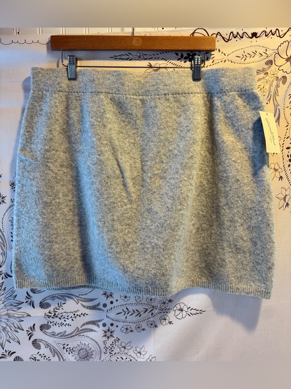 Cozy Light Gray Knit Mini Skirt - universal thread